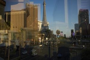 Las Vegas Faces Sharp Tourism Drop Amid Policy Fears