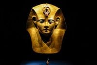 TRT World - Stolen, sold, melted: The tragic fate of Pharaoh Amenemope’s 3,000-year-old bracelet