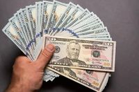 $1,702 stimulus payment: What requirements must you meet to claim the July 2025 deposit?