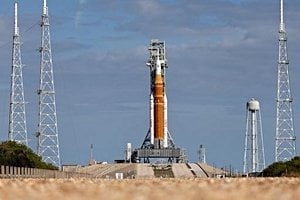 Rare Arctic Chill Delays NASA Artemis II Moon Launch