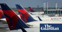 Two Delta planes collide while on the taxiway in New York