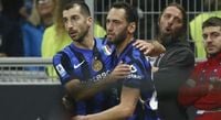 Champions League, Calhanoglu ammonito in Inter-Barcellona: salta la finale? Ecco cosa dice il regolamento UEFA