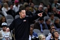 Spurs reach midway mark of season marked by ‘beautiful struggle’