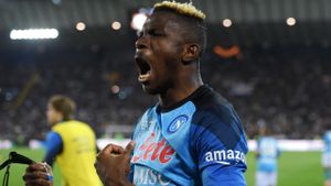 Napoli Overcomes Early Deficit To Beat Udinese