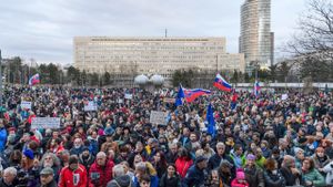 Slovakians Rally Against Prime Minister Fico Amid Pro-Russia Concerns