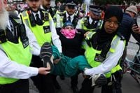 UK to introduce limits on protests after synagogue attack
