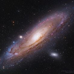 M31: Andromeda Galaksisi