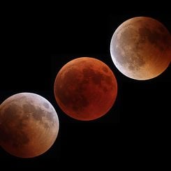  Central Lunar Eclipse 