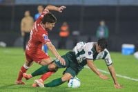 Copa Sudamericana: Racing cayó 3-1 con Huracán y quedó eliminado de forma anticipada