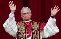 Новым папой римским под именем Лев XIV стал американский кардинал Роберт Прево