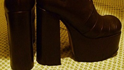 Apartman Topuklar ve Kolonoskopi: Bağırsak Kanserini Durdurun!