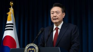 Impeached South Korean President Yoon Suk Yeol Detained Amid Legal Turmoil