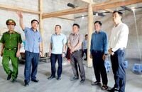 Kết quả xóa nhà tạm, nhà dột nát làm tiêu chí để đánh giá, sắp xếp cán bộ