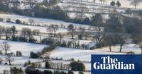 Chance of ‘odd wintry flurry’ of snow in UK for a white Christmas – Met Office
