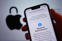 U.K. Backs Down Over Backdoor Access To Worldwide Apple User Data