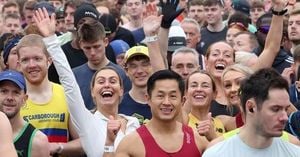 Manchester Half Marathon Breaks Records With 28000 Runners