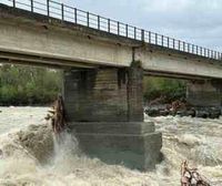 CANAVESE " Danni maltempo: Ponte a Villanova chiuso; a Castellamonte 10 famiglie evacuate e 11 isolate