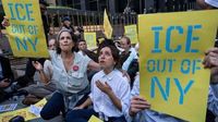 At least 11 elected officials arrested during ICE protest at Federal Plaza in Manhattan