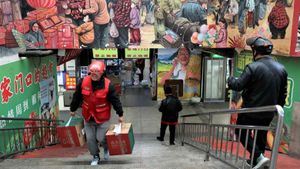 China Acts To Boost Domestic Consumption Amid Economic Struggles