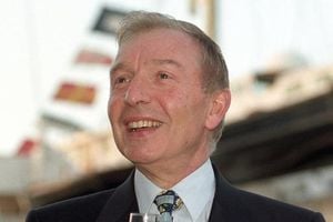 Scotland Mourns Sir Tom Farmer, Kwik Fit Founder