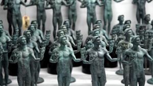 2025 SAG Awards Celebrates Stars Amid Technical Glitches