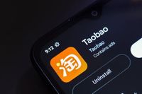 Chinese shopping app Taobao joins DHgate in Top 5 on US App Store | TechCrunch