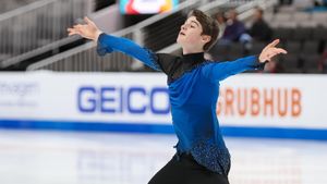 2025 Junior Figure SkATING Championships Begin Enthusiastic Celebrations