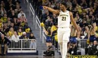 At the Buzzer: Michigan 82, Washington 72 | UM Hoops.com