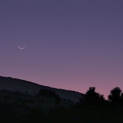  Friday, the Moon Smiled 