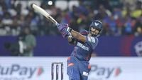 Pooran on fire as Super Giants outshine Sunrisers in Hyderabad | SuperSport