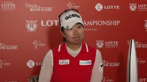 A Lim Kim Takes Commanding Lead At LPGA Season Opener