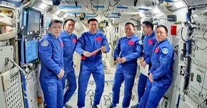 Debris Strike Delays Return Of Chinese Astronauts