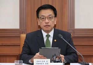 Choi Sang-mok Resumes Acting Presidential Role Amidst Election
