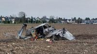 Flugzeugabsturz in Hangelar (NRW): Pilot verbrennt, Tochter rettet sich