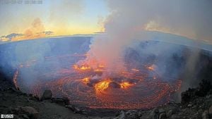 Kilauea Volcano Eruption Intensifies Again