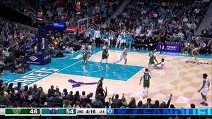 Giannis Antetokounmpo Powers Bucks To Back-To-Back Wins Amid Trade Rumors