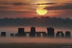 Stonhenge’de Gün Doğumu