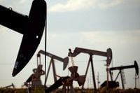 Oil executives grow pessimistic with market and Trump, survey shows