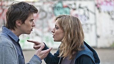 Oyunlarda Cezalandırma Stratejileri: İşbirliğini Bozanlara Yönelik 