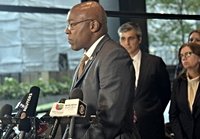 Judge blocks National Guard moves in Illinois