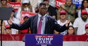 Herschel Walker Confirmed As U S Ambassador To Bahamas