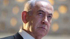 Flash Bombs Strike Netanyahu's Home Amid Escalation