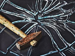 Katı ve sert bir elementi kırdığımız zaman neden yeniden birleştiremiyoruz?