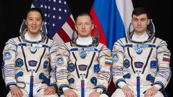 NASA Astronotu Jonny Kim ve Rus Kozmonotlar Soyuz MS-27 Görevinde Uzaya Fırlatılacak.