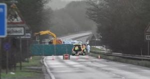 Three Killed In Early Morning Leicestershire Crash