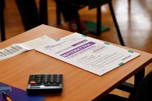 Matura 2025 Mathematics Exam Draws 275000 Graduates