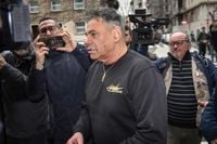 Dall’addio alla Gintoneria, al ricovero in ospedale: Davide Lacerenza è ormai un “king” senza corona