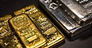 Gold Rally Shatters Records As 2026 Dawns
