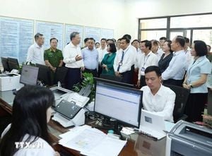 General Secretary To Lam Inspects Hanoi Local Government Reforms