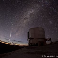 Comet Lovejoy over Paranal